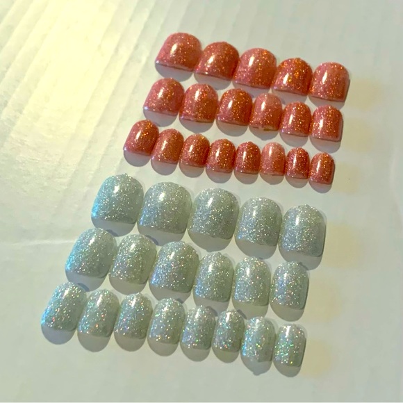 🍒🍒 Short Pink & Silver Glue On Nails (2 Sets)❗️Price Firm❗️ - Picture 3 of 4